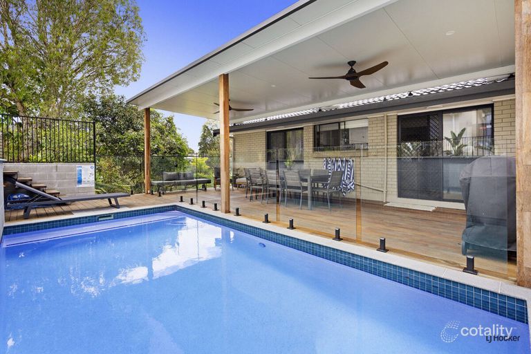 11 Dinjirra Court, Tugun — photo 3